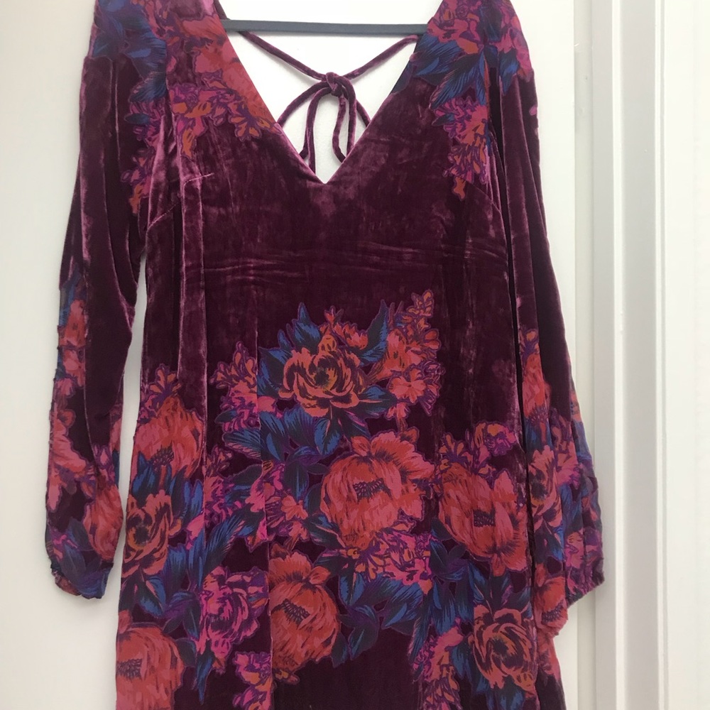 Elegant cocktail velvet/lace floral dress